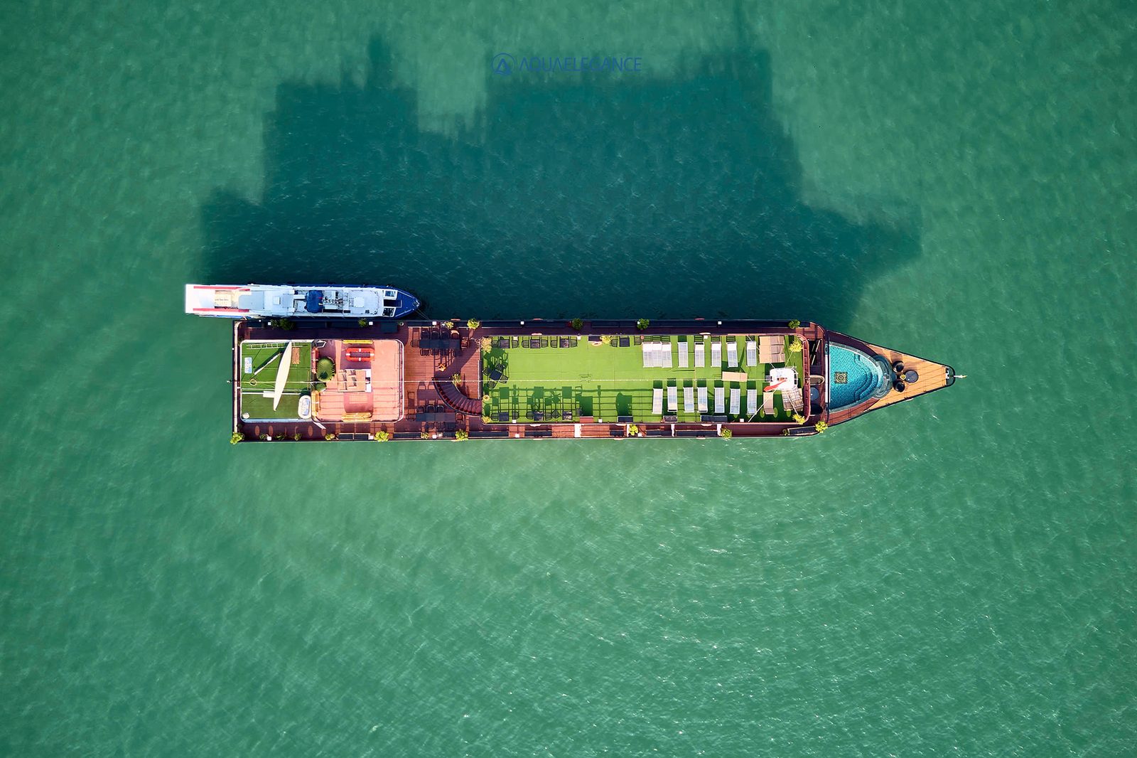 Aqua Elegance Cruise