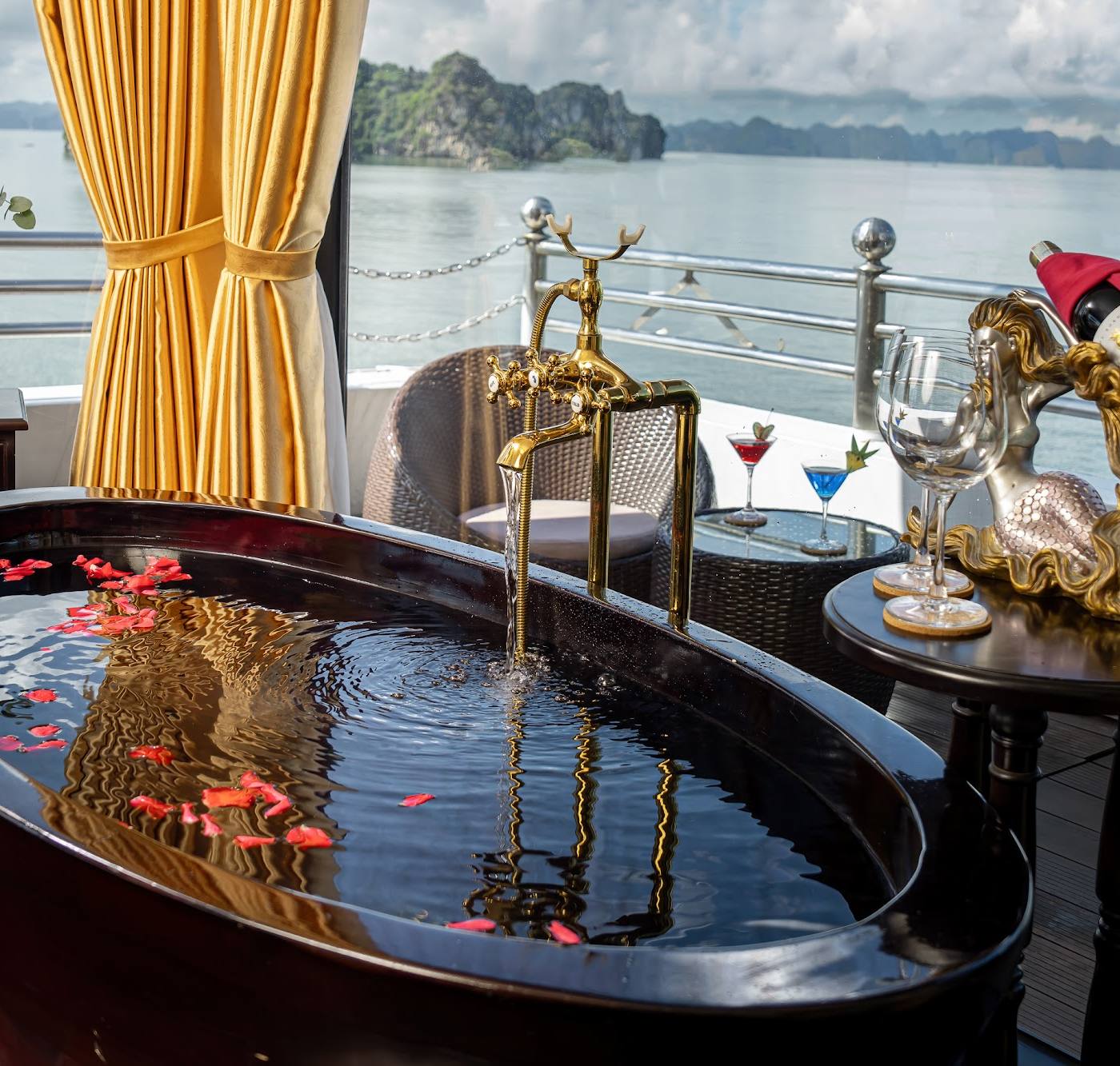 Athena Royal Cruise