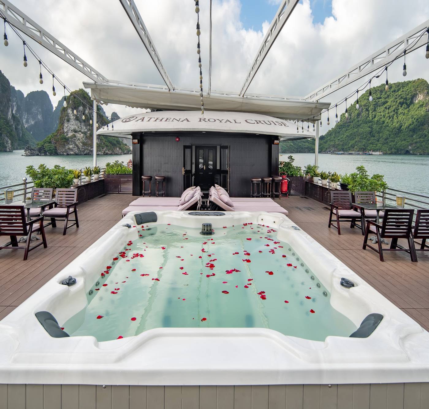 Athena Royal Cruise