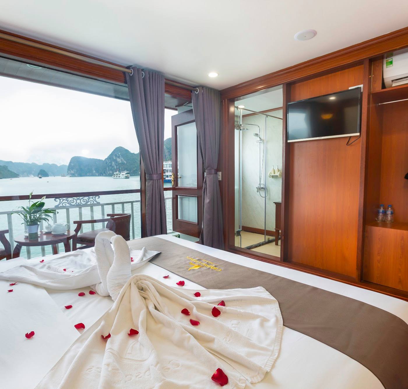 Calypso Cruise