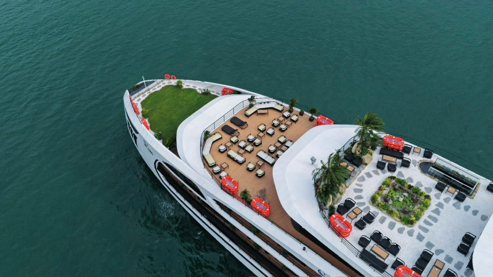 Celina of The Sea Cruise