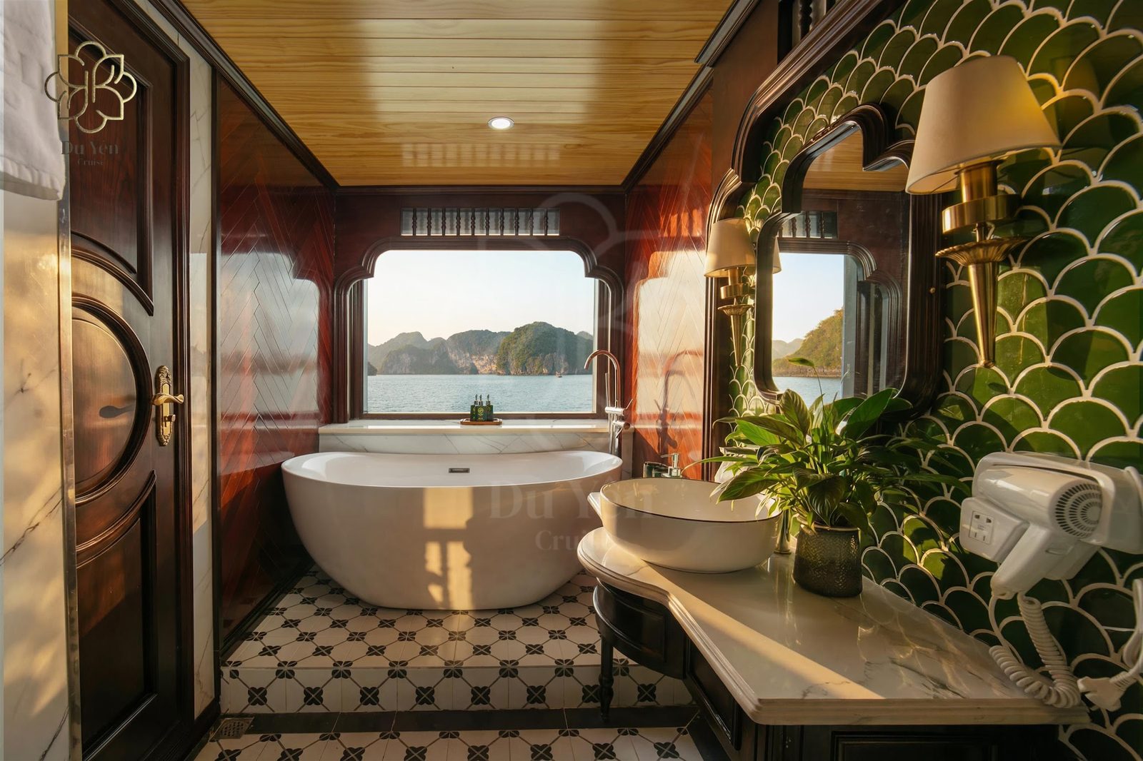 Du Yen Cruise
