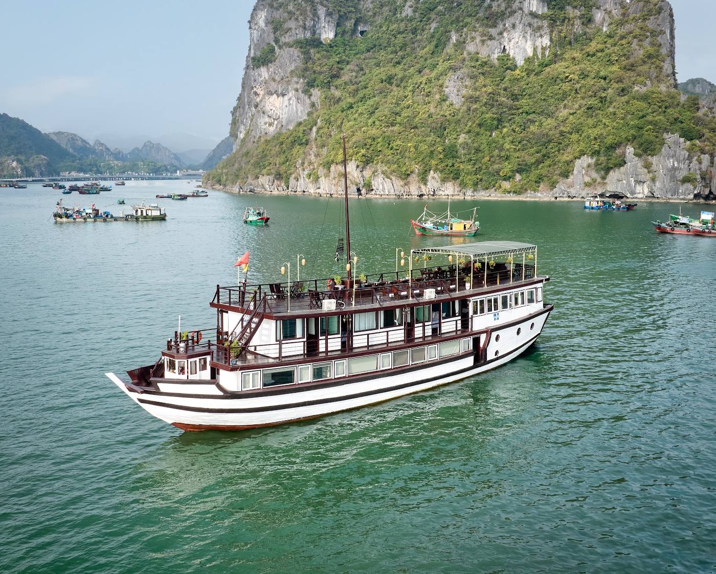 Garden Bay Legend Cruise