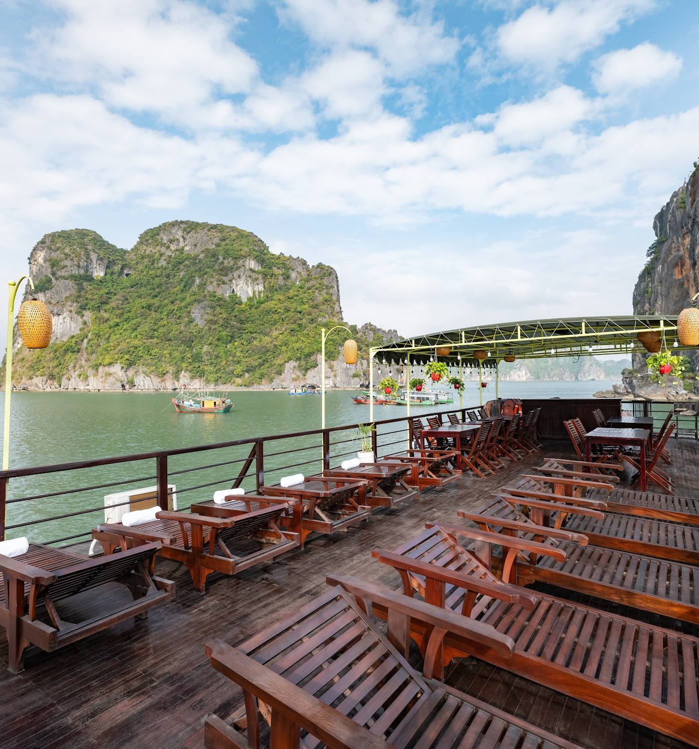 Garden Bay Legend Cruise