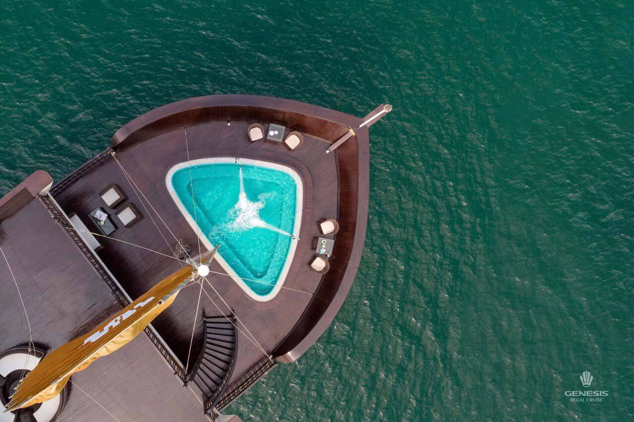Genesis Regal Cruise