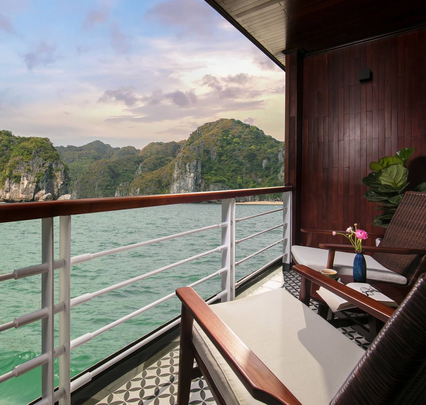 Heritage Bình Chuẩn Cruise