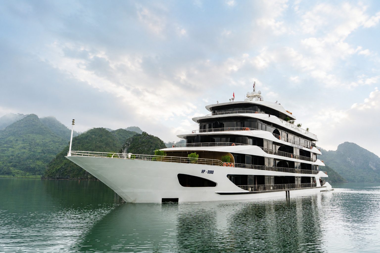 2 Days / 1 Night Cruises