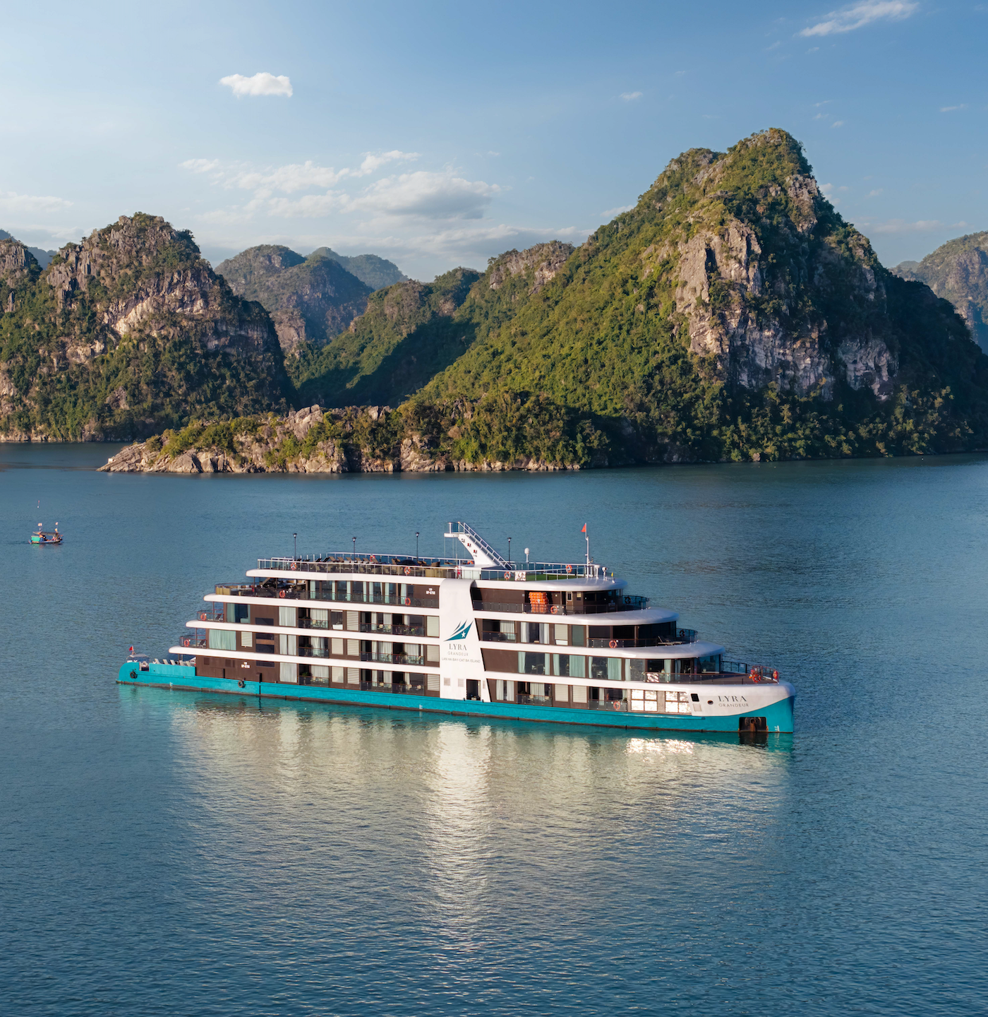 Lyra Grandeur Cruise