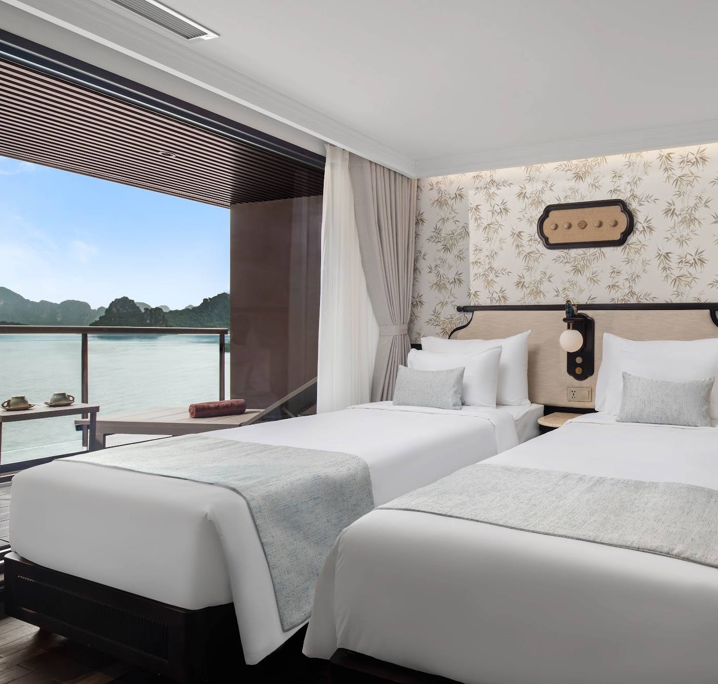 Lyra Grandeur Cruise