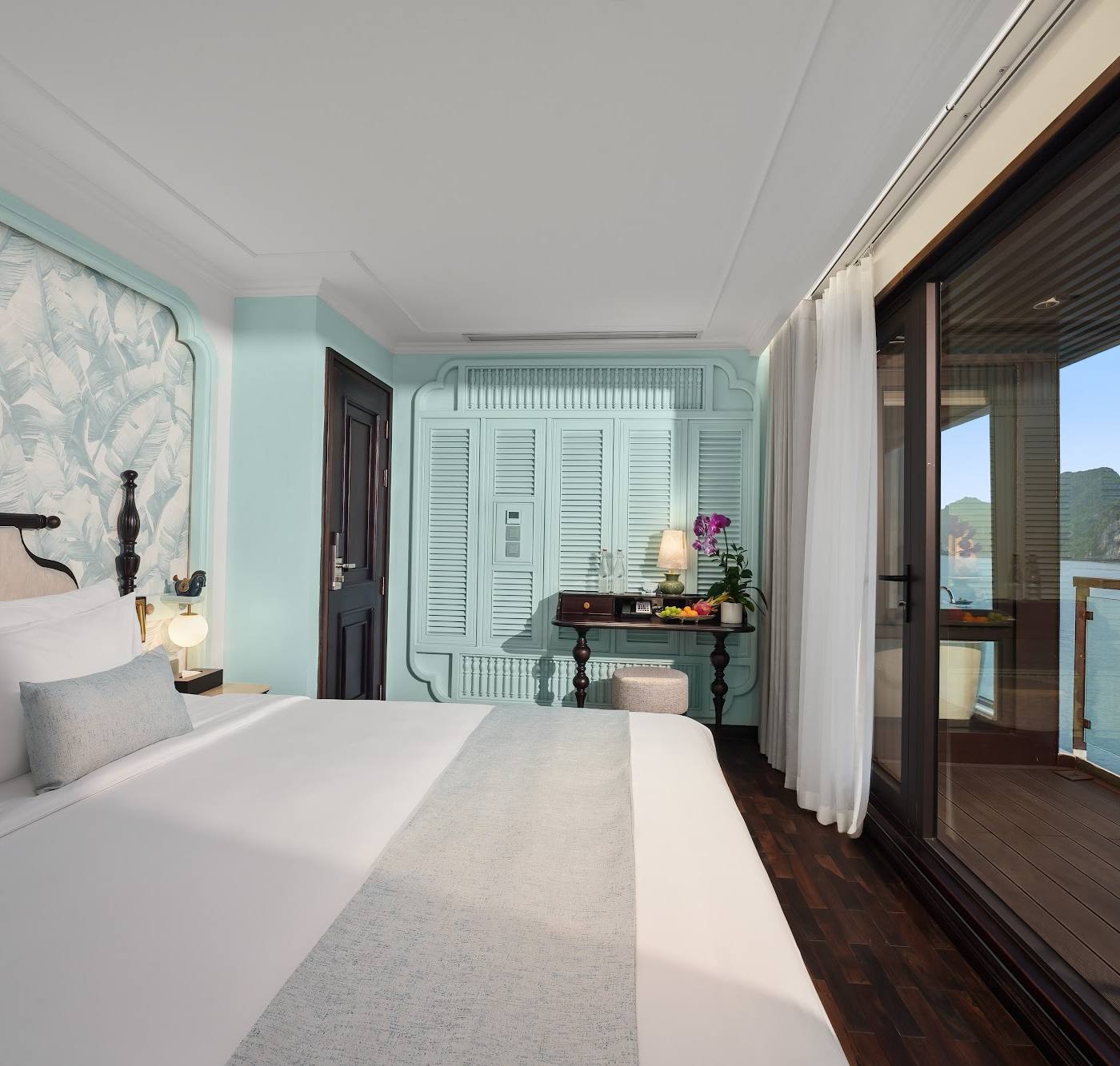 Lyra Grandeur Cruise