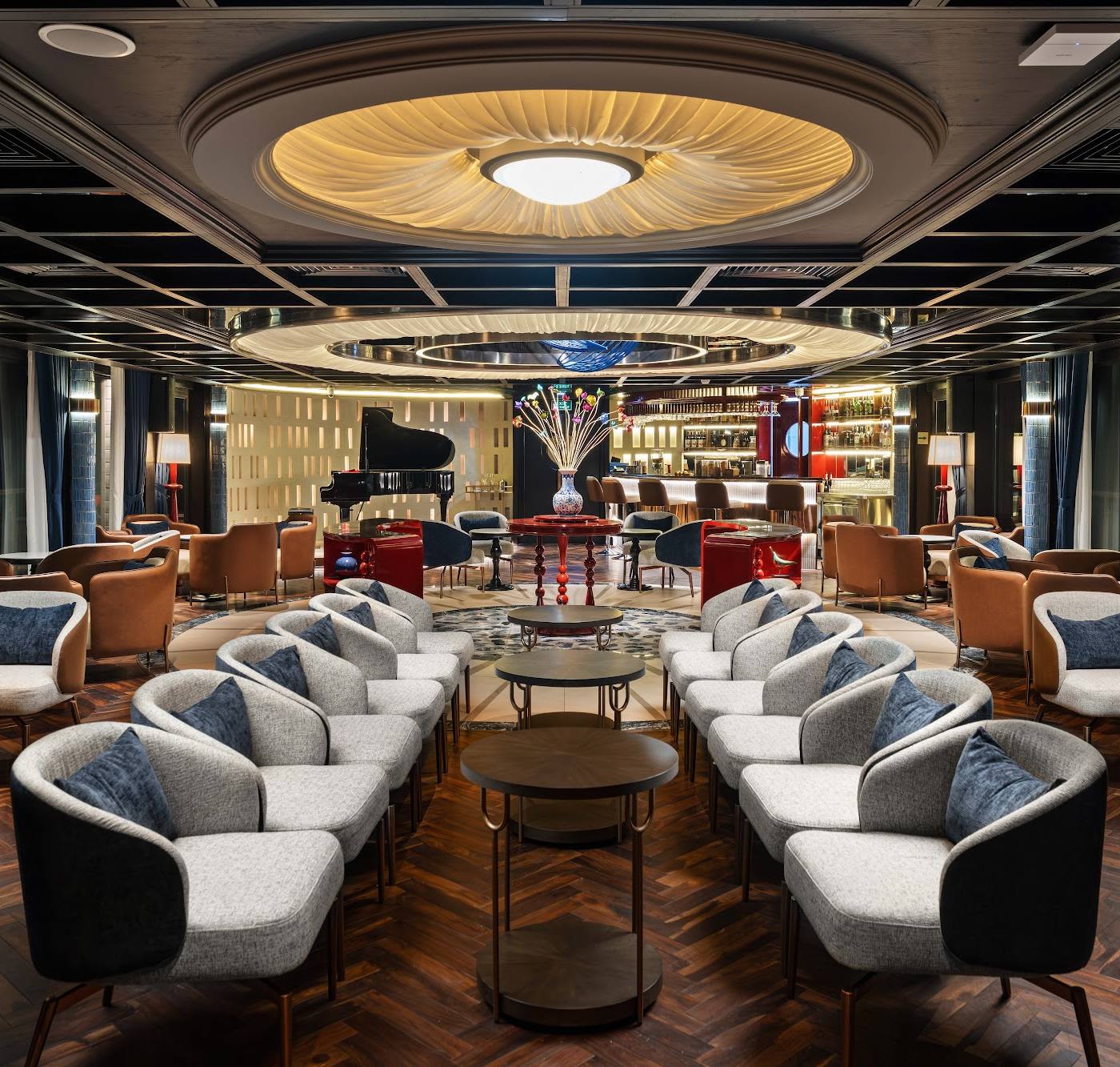 Lyra Grandeur Cruise