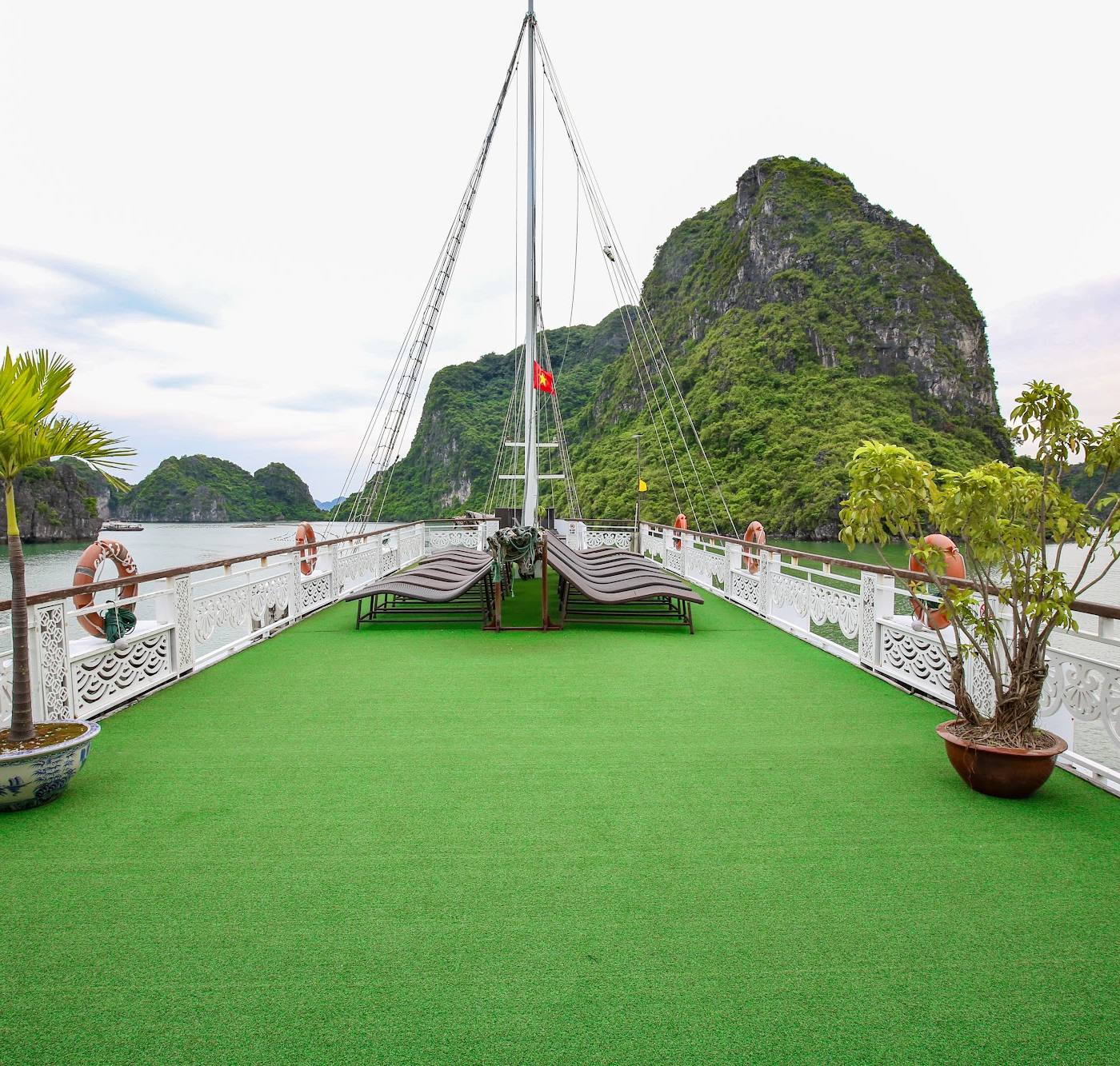 Oriental Sails Cruise