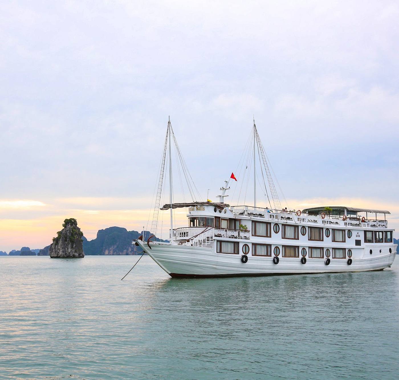 Oriental Sails Cruise