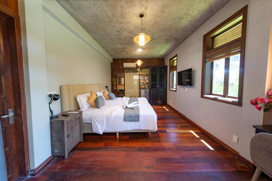 Hoianbang Beach Front Villa - Deluxe Twin Room