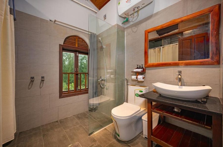 Hoianbang Beach Front Villa - Sea View Double with Balcony