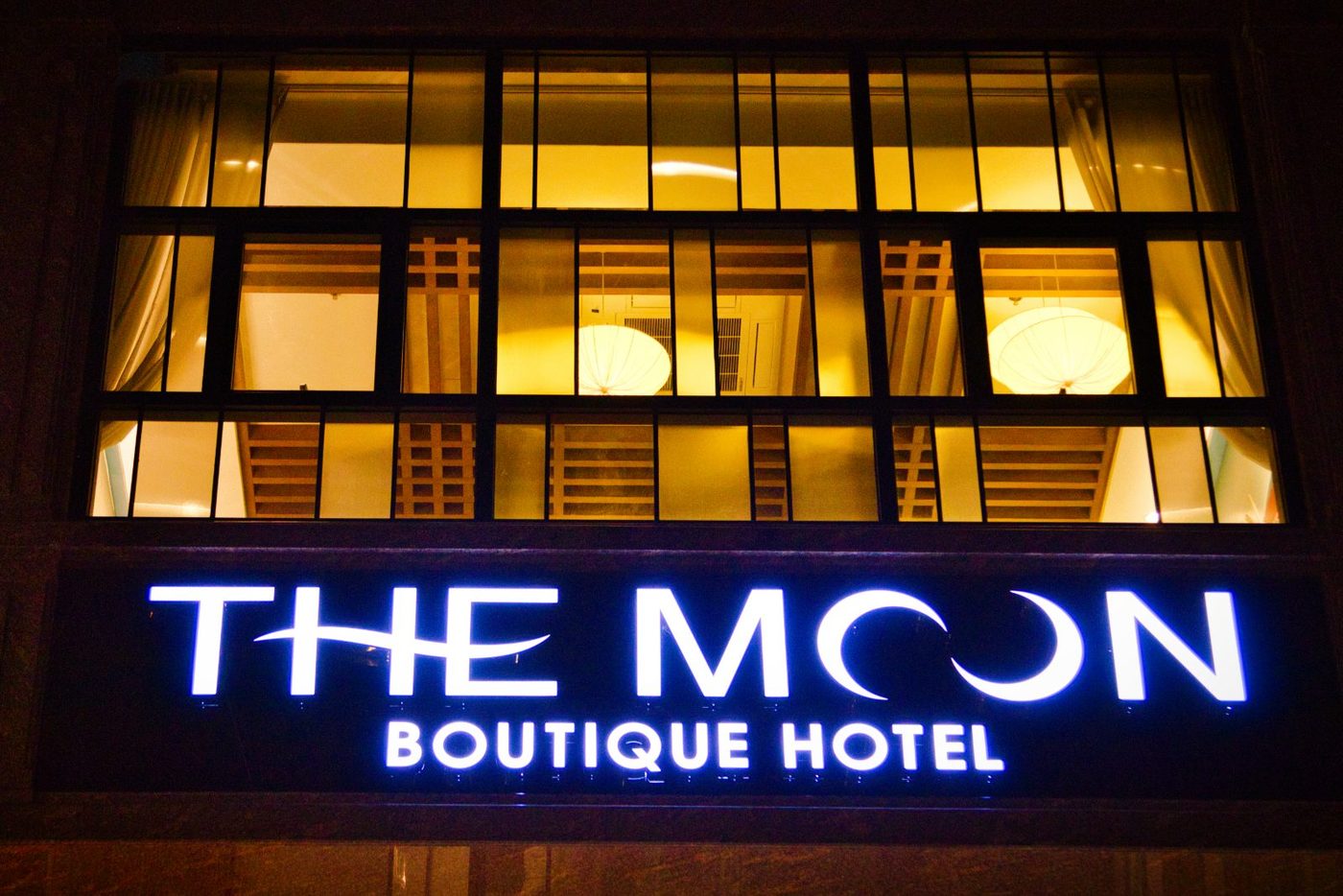 The Moon Boutique Hotel Cat Ba