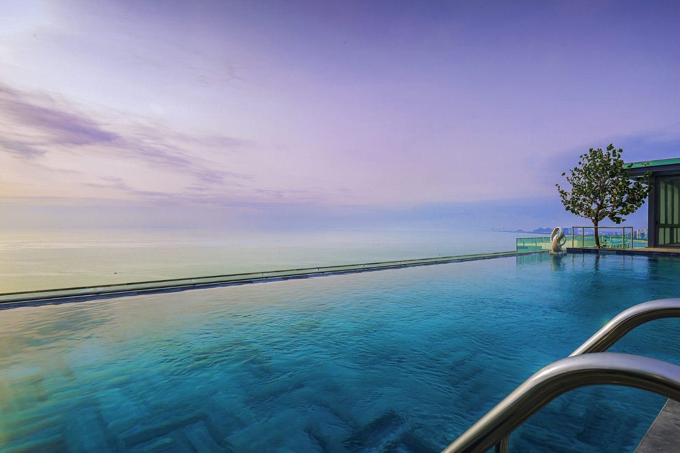 Le Sands Oceanfront Da Nang Hotel