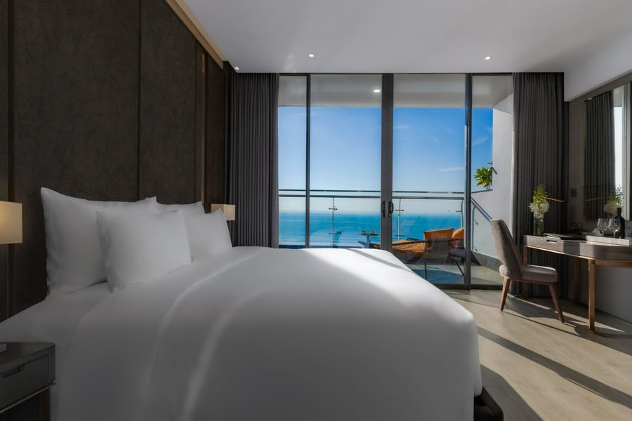 Le Sands Oceanfront Da Nang Hotel - 1 Bedroom Residence Oceanfront