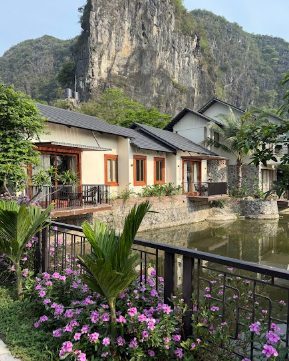 Athena Premier Resort - Deluxe Triple Garden / Lake View