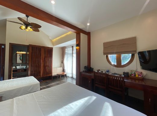Athena Premier Resort - Deluxe Triple Garden / Lake View