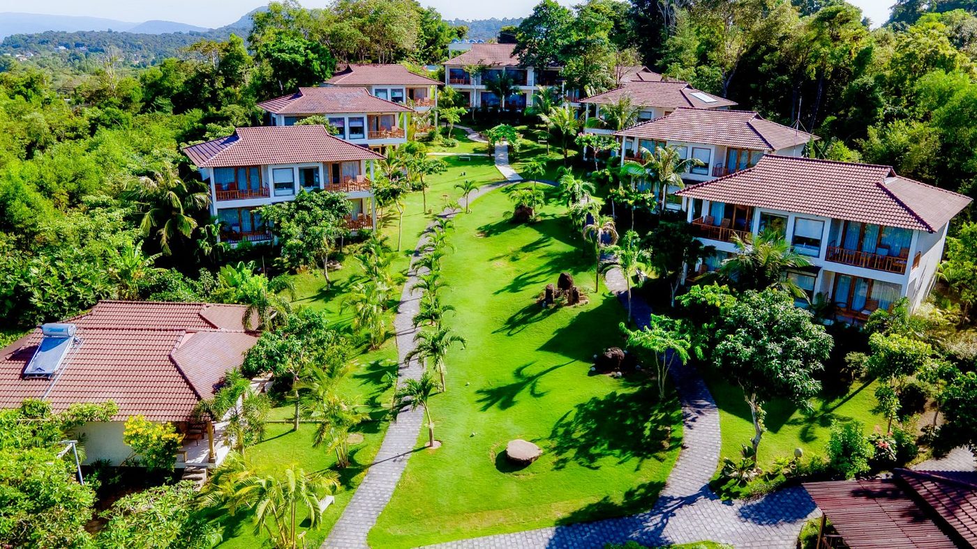 Camia Resort & Spa