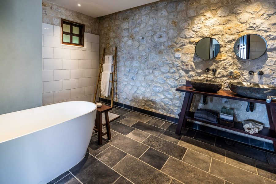 Topas Ecolodge - Deluxe Suite Bungalow