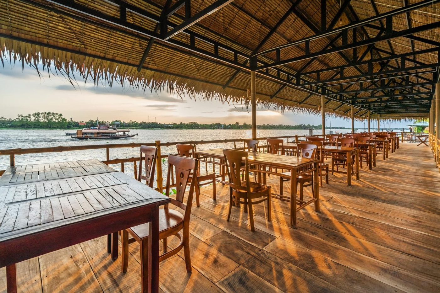 Mekong Lodge