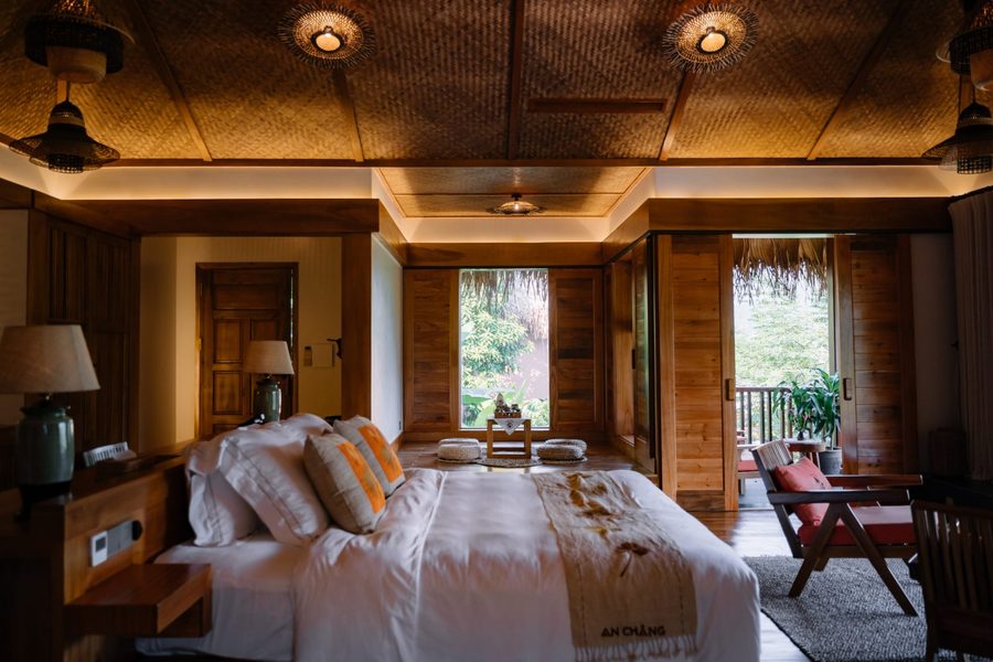 An Chang Retreat & Spa - Peach Blossom Lakeview Bungalow