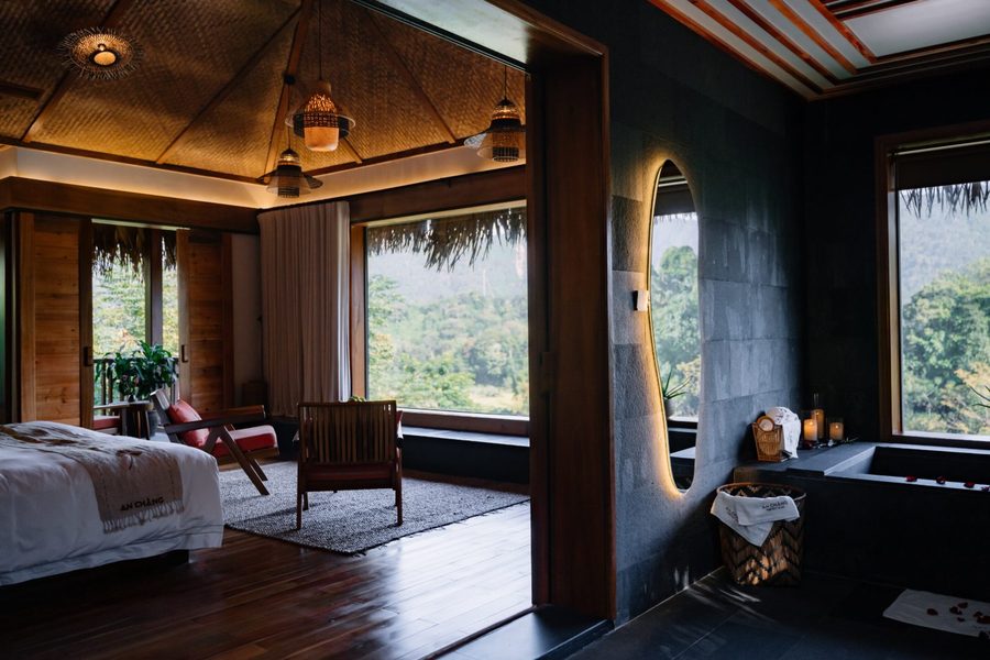 An Chang Retreat & Spa - Peach Blossom Lakeview Bungalow