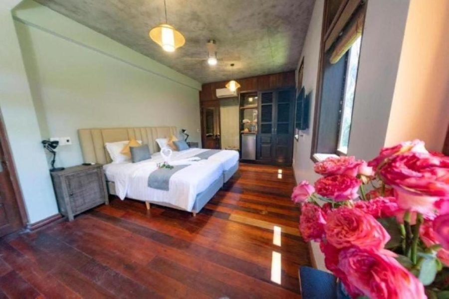 Hoianbang Beach Front Villa - Family Sea View Room