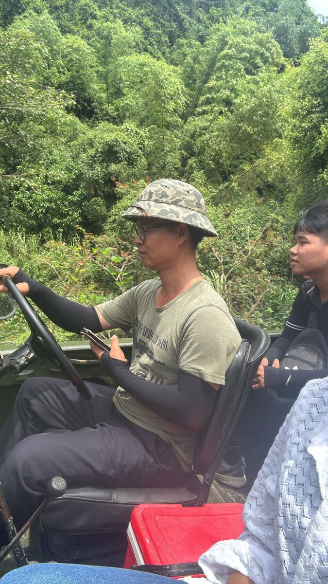 A jeep ride through the countryside A jeep ride through the countryside