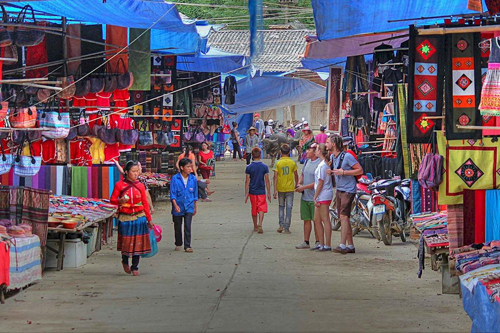 Bac Ha Market tour