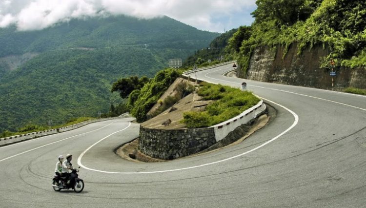 Imperial Hue & Hai Van Pass Full-Day Tour photo 10