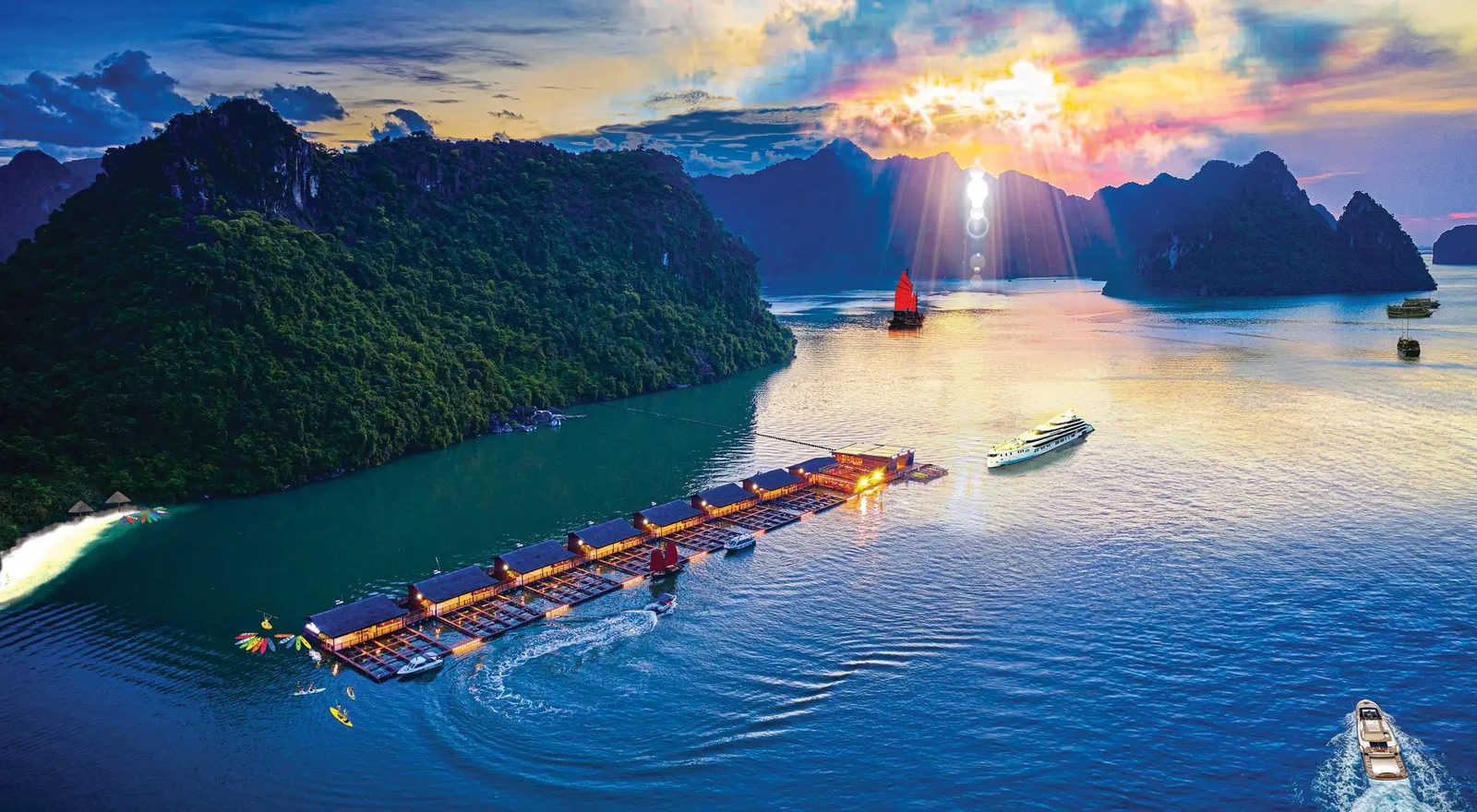 Hai Phong floating seafood farm