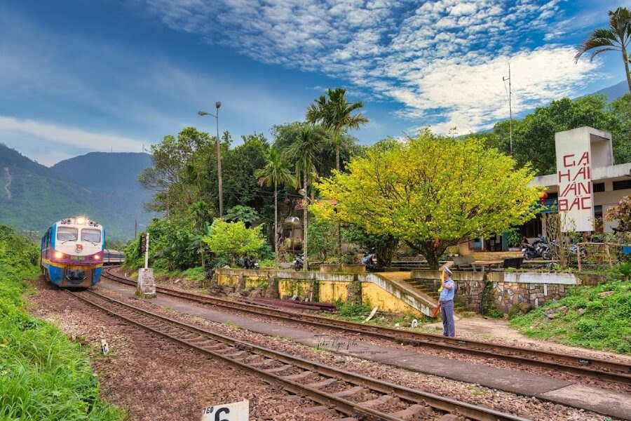 Hue ⇄ Da Nang Heritage Train photo 2
