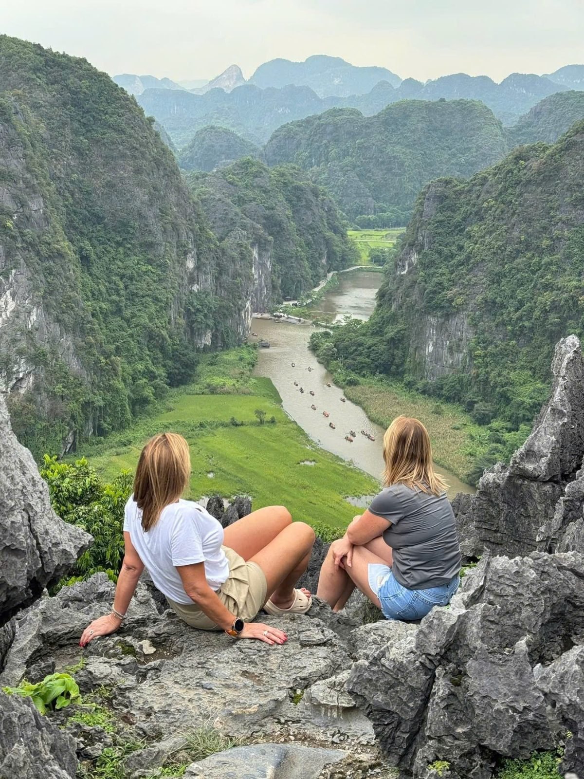 Hoa Lu, Trang An & Mua Cave Day Tour photo 4
