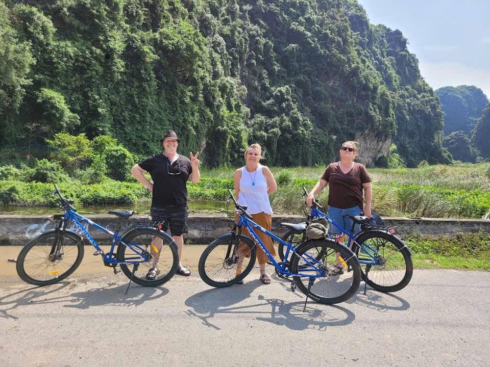 Ninh Binh cycling & hiking tour
