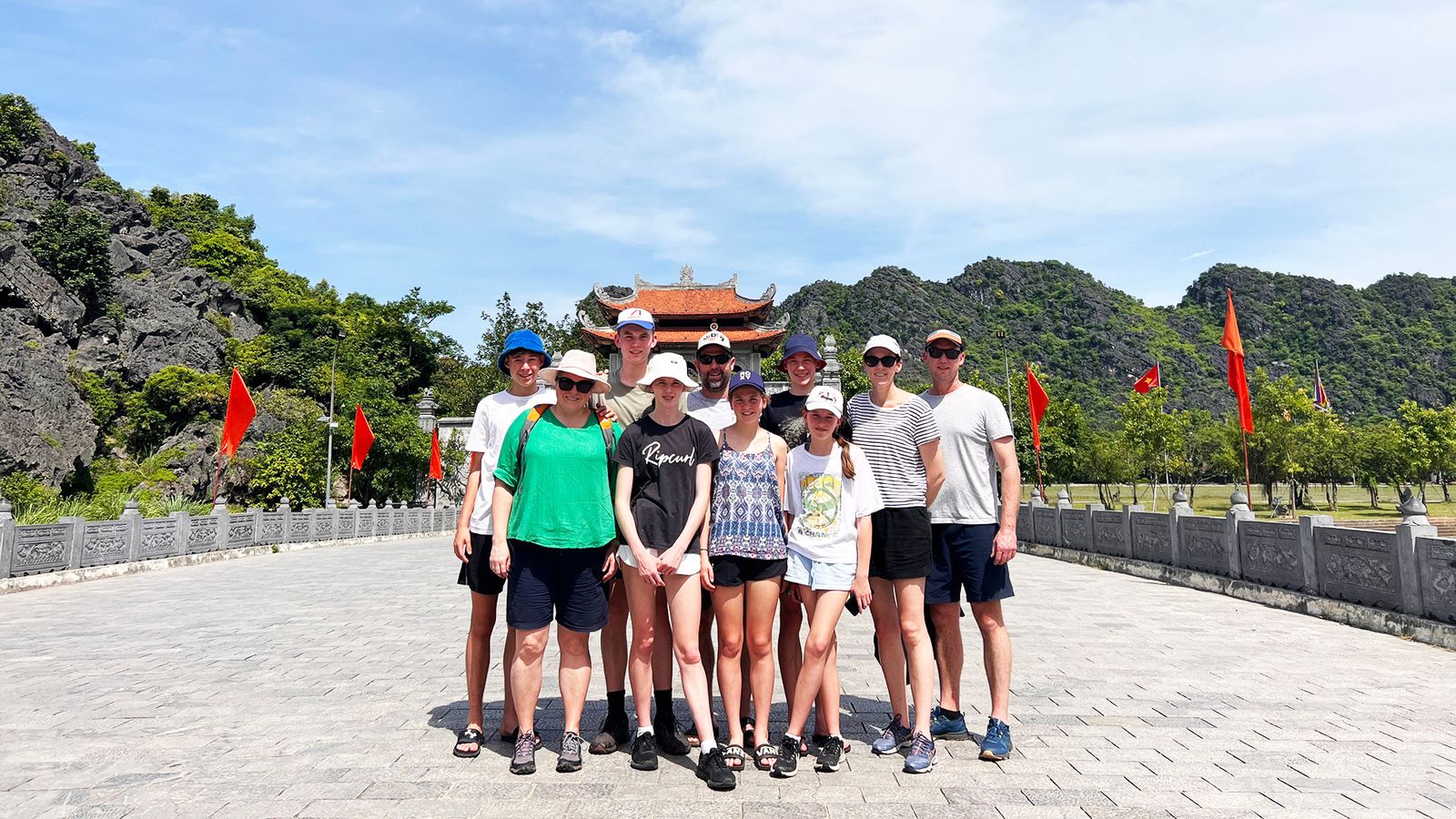 Ninh Binh group tour — scenery and activities