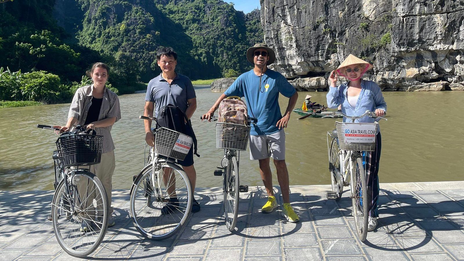Ninh Binh group tour — scenery and activities