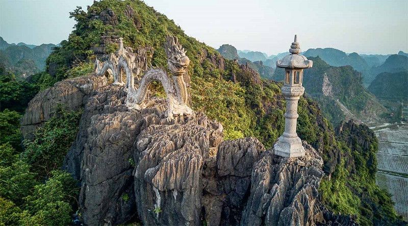 Ninh Binh group tour — scenery and activities