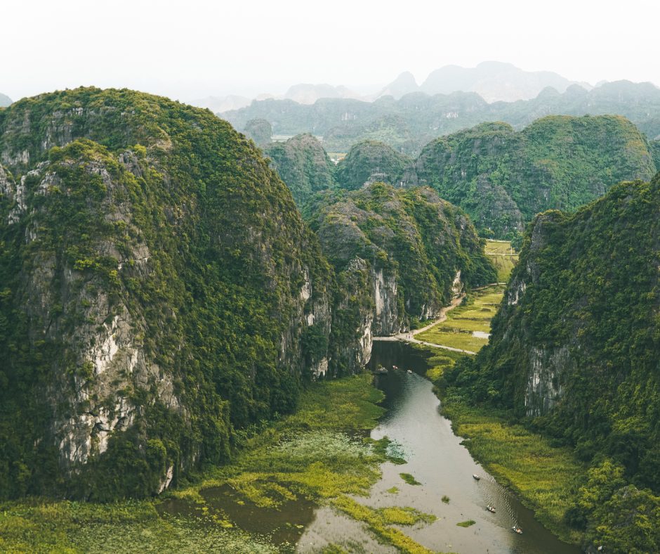Ninh Binh scenic tour — limestone karsts and waterways