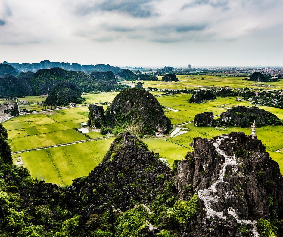 Ninh Binh scenic tour — limestone karsts and waterways